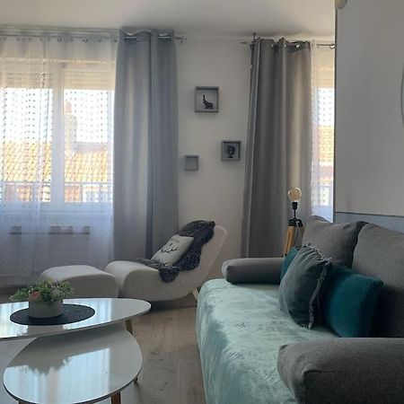 38 Maison Entiere,Place De Parking Et Garage Pour Moto Velo A La Demande Dunkirk Bagian luar foto