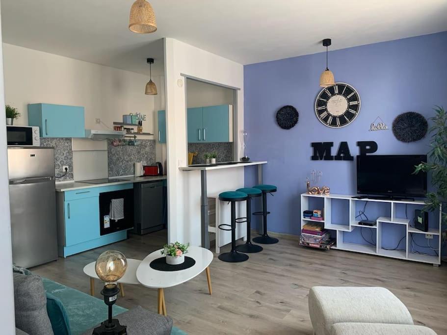 38 Maison Entiere,Place De Parking Et Garage Pour Moto Velo A La Demande Dunkirk Bagian luar foto